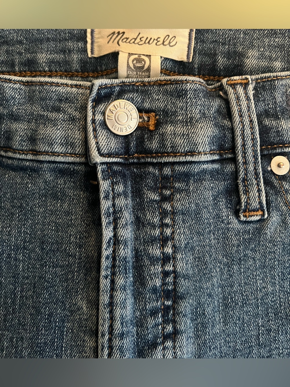 ✨ Madewell The Mid-Rise Perfect Vintage Jean in Medium Wash - Size 29